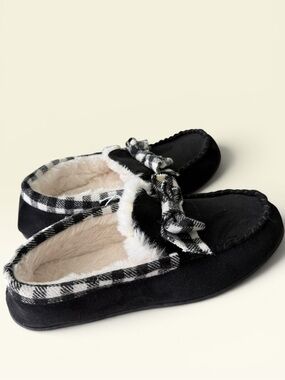 Sonoma Cozy Women's Black Faux-Fur Lined Moccasin Slippers 7-8 NWT